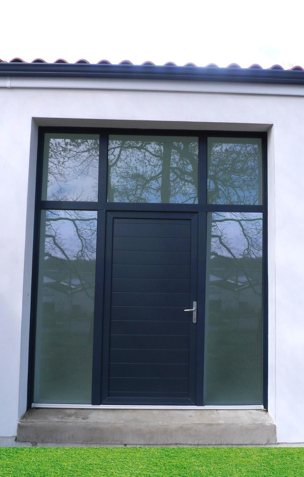 Modification façade porte entrée aluminium anthracite Nantes — Art'Home Travaux